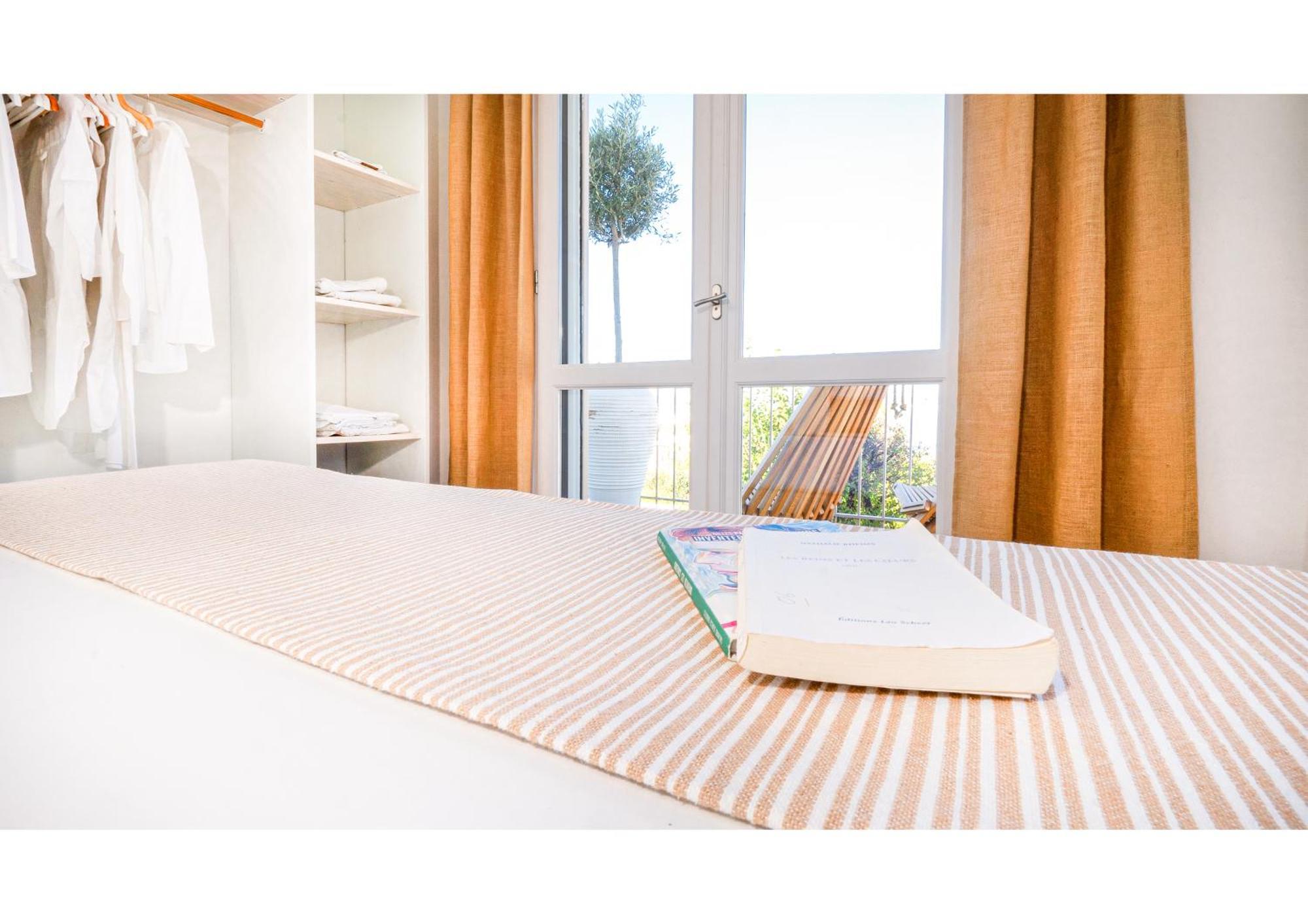 Almyrida Sands Room photo
