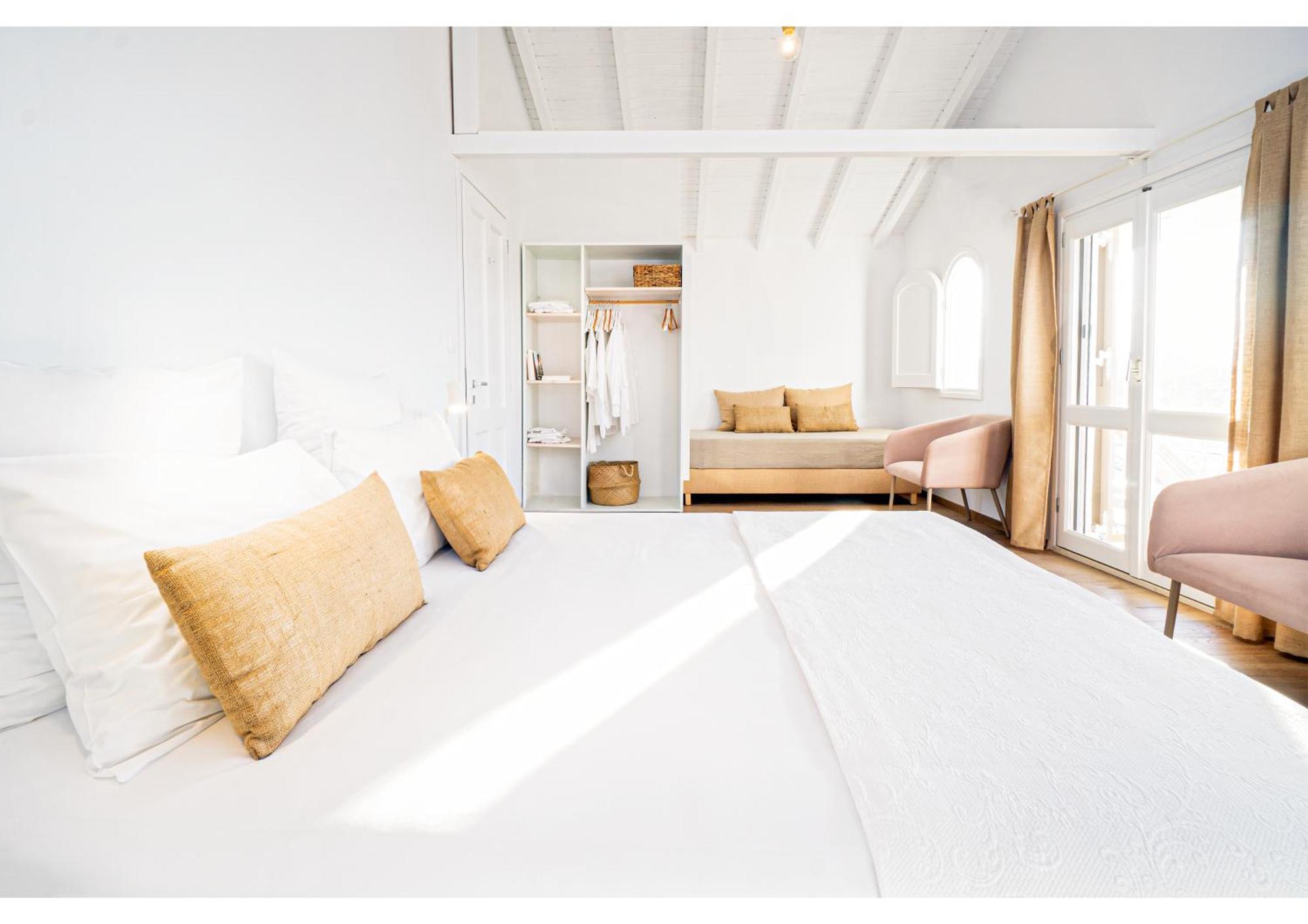 Almyrida Sands Room photo